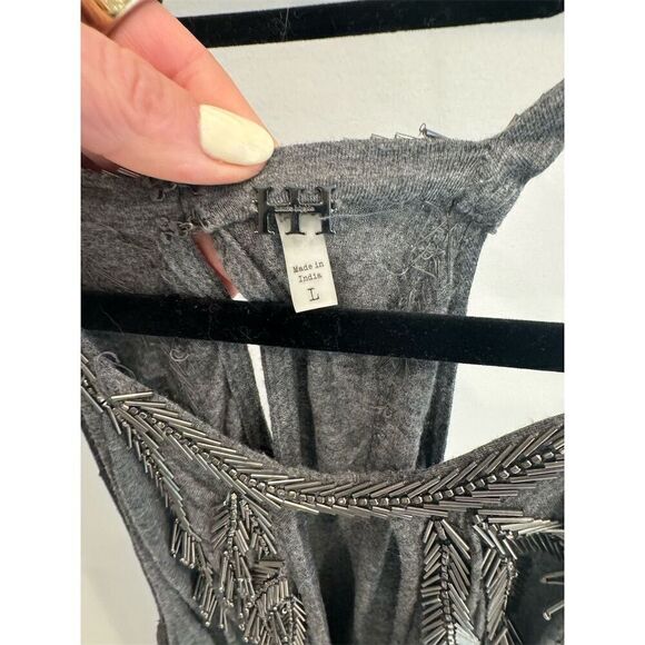 Halston Heritage Women's Gray Draped Beaded Top Size L V-Neck Criss-Cross Back - Picture 3 of 5